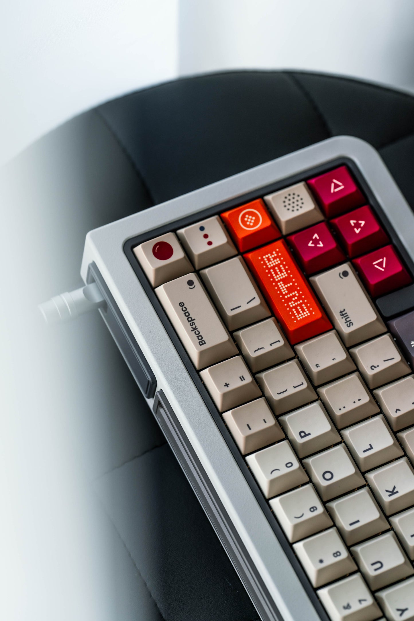GB65 Keyboard by 80Retros X Click Inc - Pre-built Kit