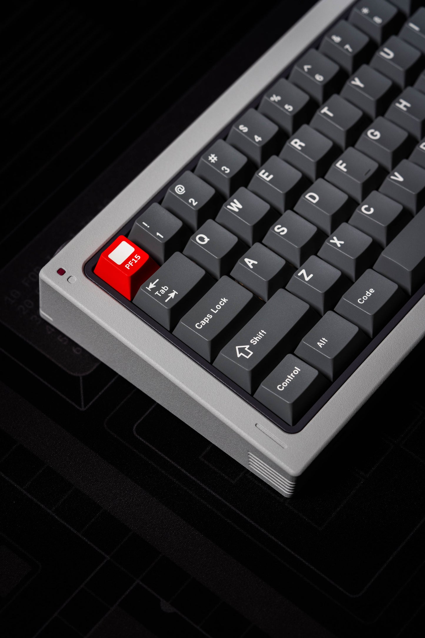 GB65 Keyboard by 80Retros X Click Inc - Pre-built Kit