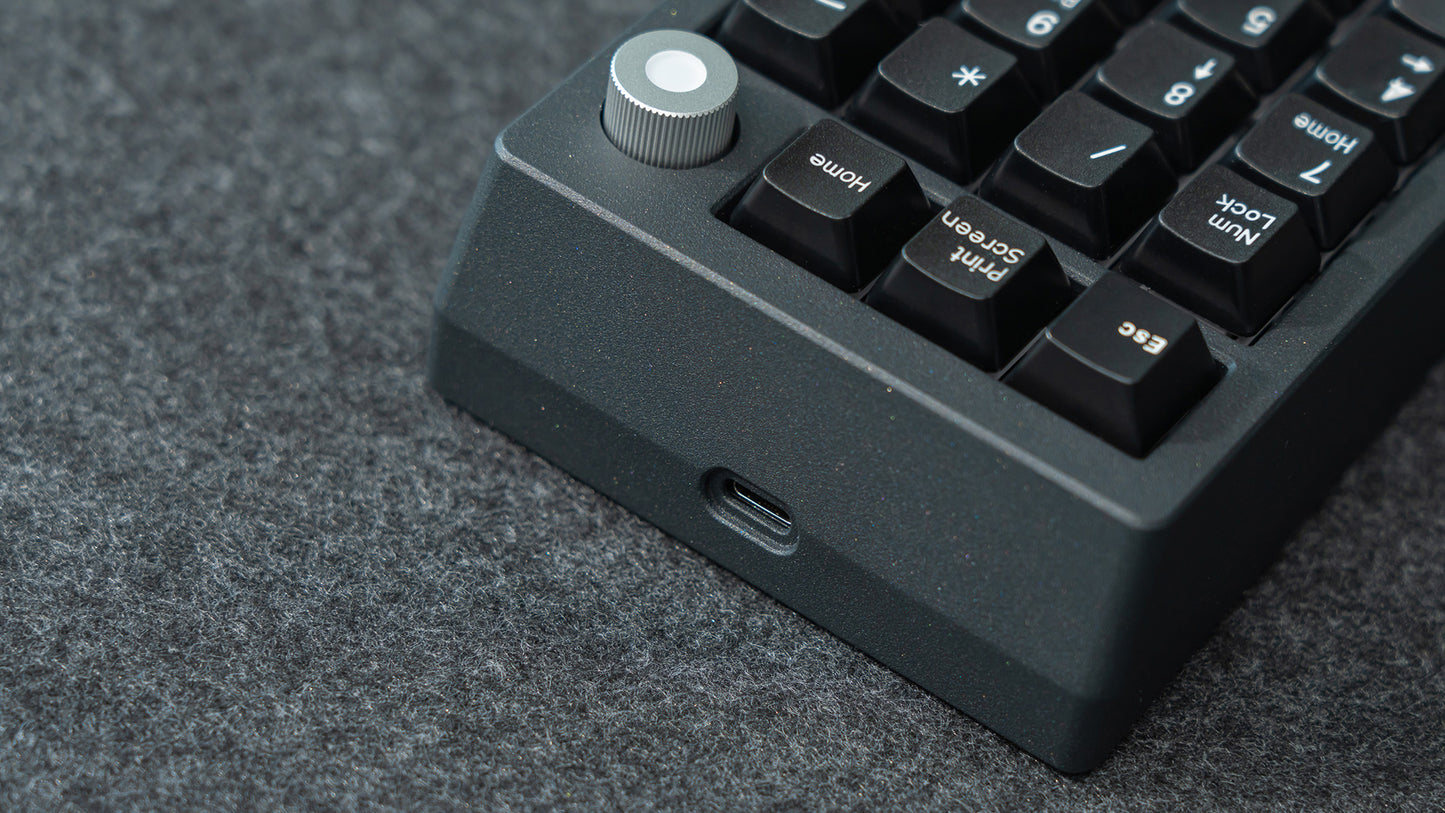 [Group-Buy] Meletrix ZoomPad Essential Edition (EE) - Barebones Numpad Kit - Black [Air Shipping]