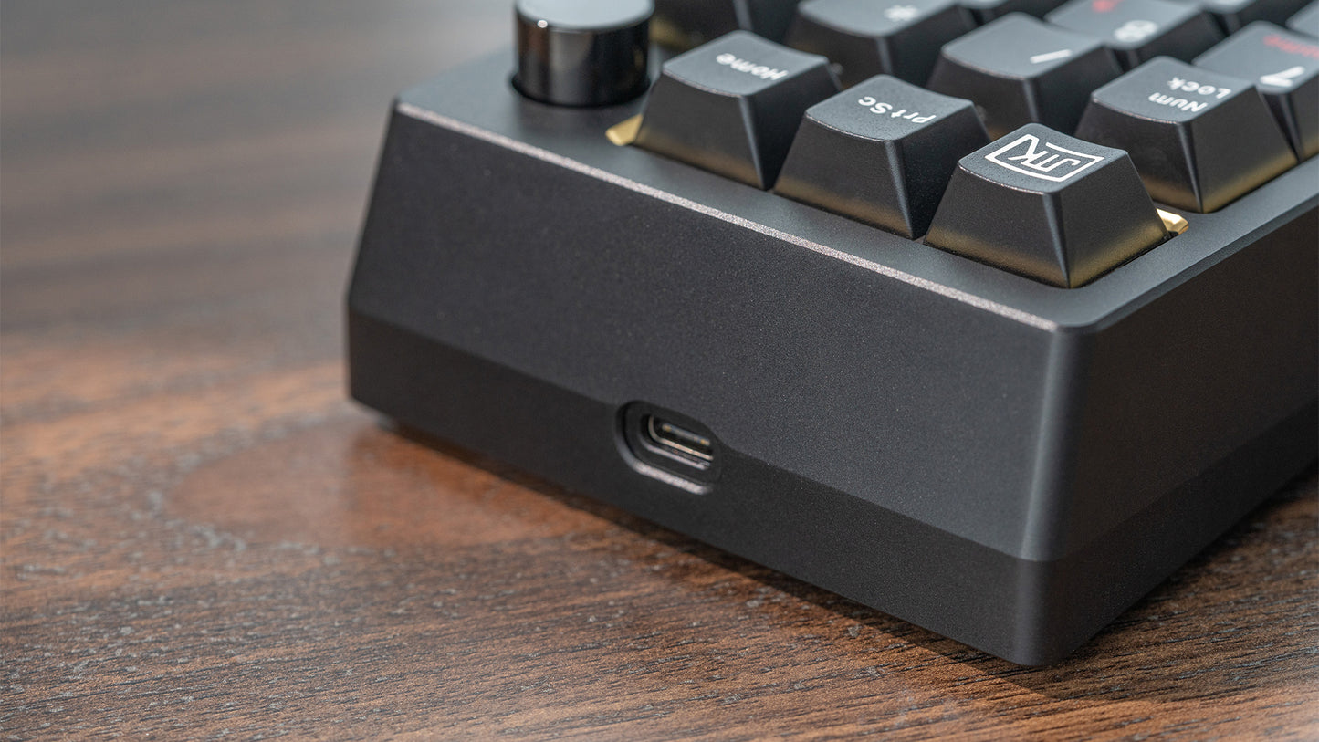 [Group-Buy] Meletrix ZoomPad Special Edition (SE) - Barebones Numpad Kit - Anodized Black [Air Shipping]