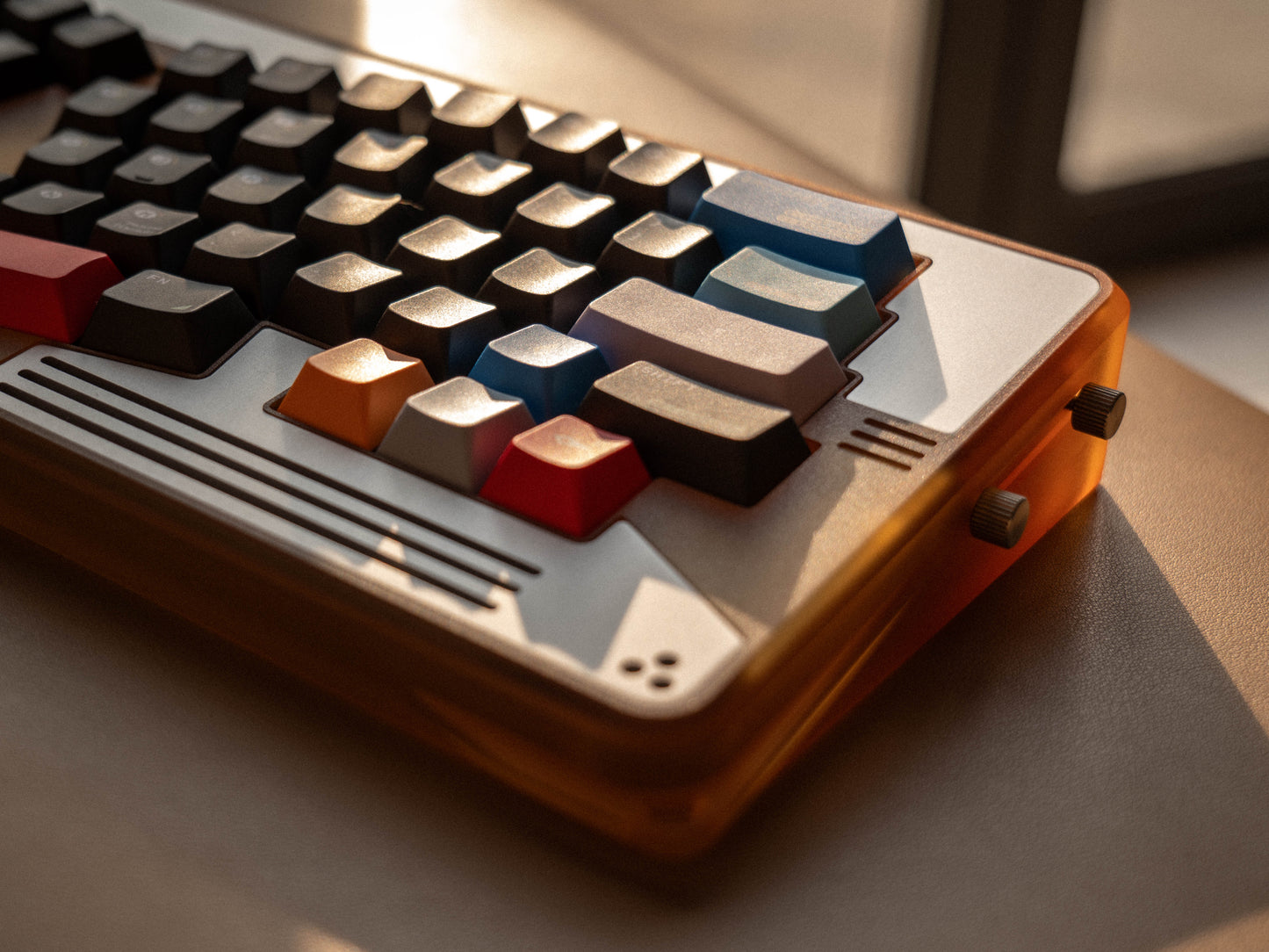 [Pre-order] Outva Solid Alex - Mechanical Keyboard Kit