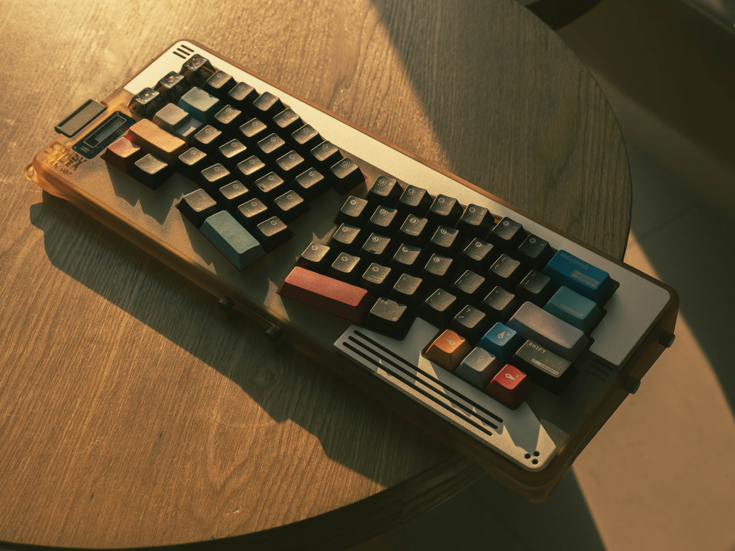 [Pre-order] Outva Solid Alex - Mechanical Keyboard Kit