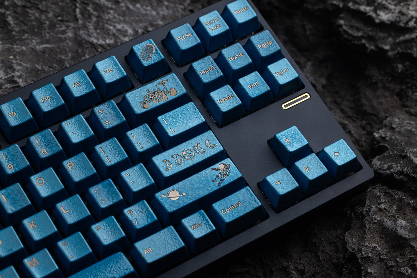 [Group-Buy] Awekeys Metal Keycap Set - Moon Landing