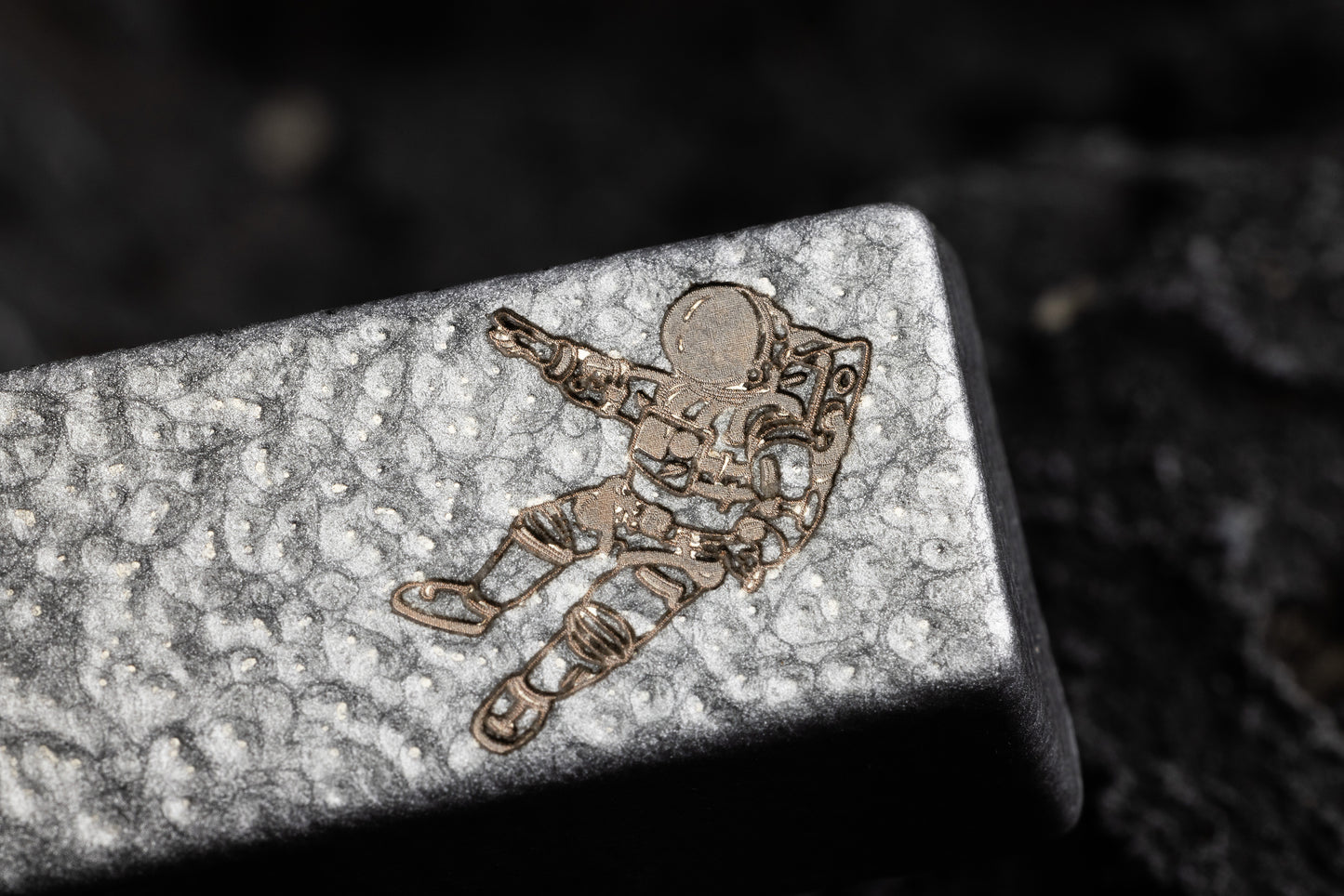 [Group-Buy] Awekeys Metal Keycap Set - Moon Landing